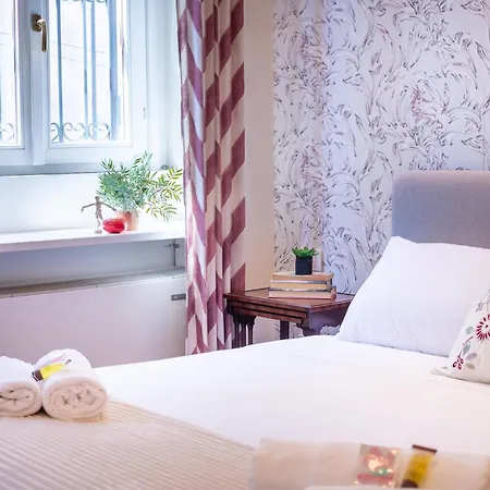 Duomo 500 Mt - Between Art And Design With Wi-fi Apartment *